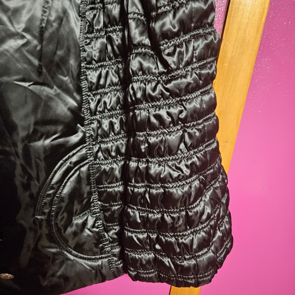 Outer Plus Size Vest - Picture 2 of 9